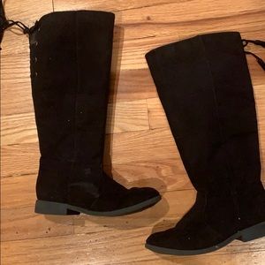 Black suede boots